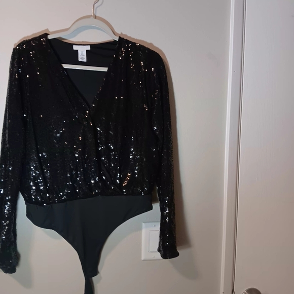 Black Sequin Wrap Bodysuit - Picture 6 of 14
